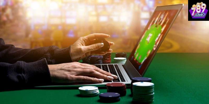 Chơi poker online Chơi poker online thường xuyên luyện tập